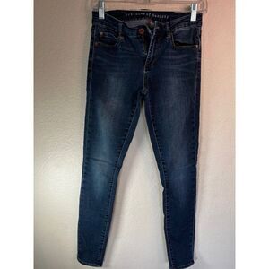 Articles of Society Slim Fit Straight Leg Blue Jeans. Medium Wash. Size 25